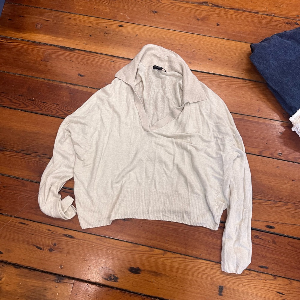 Banana Republic Linen Sweater in Cream